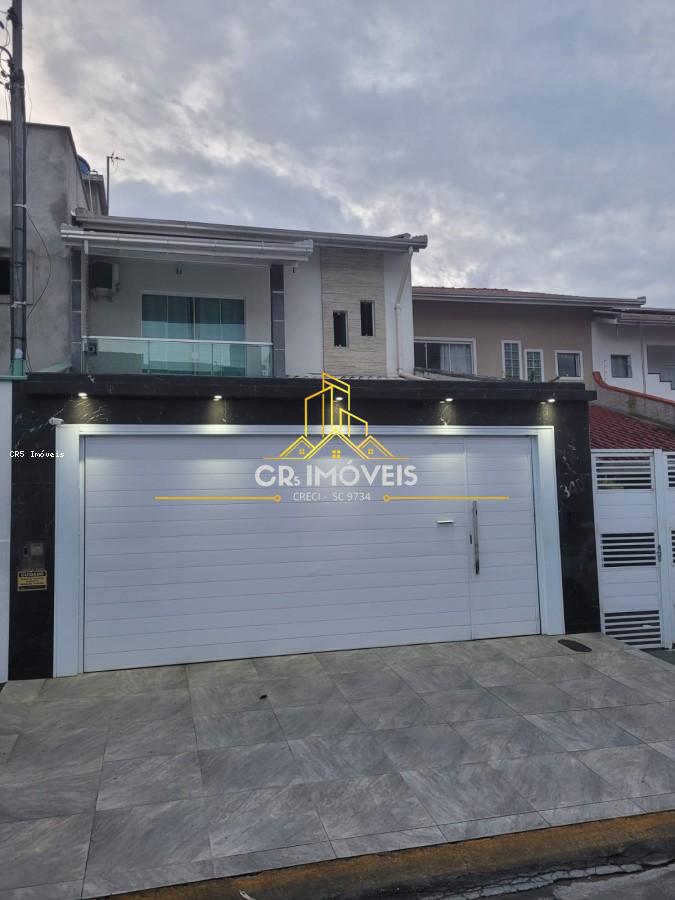 Sobrado, 3 quartos, 215 m² - Foto 1