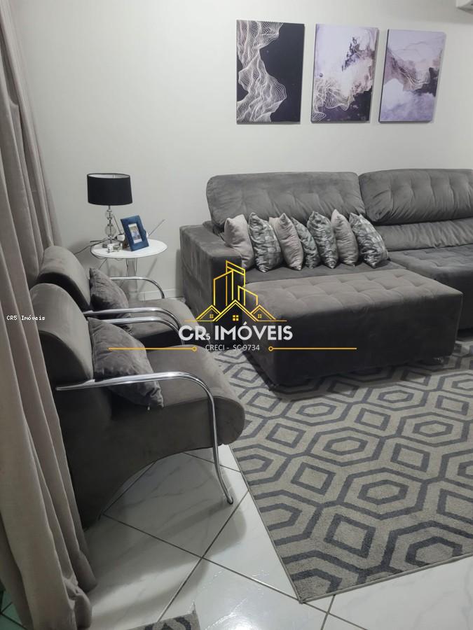 Sobrado, 3 quartos, 215 m² - Foto 2